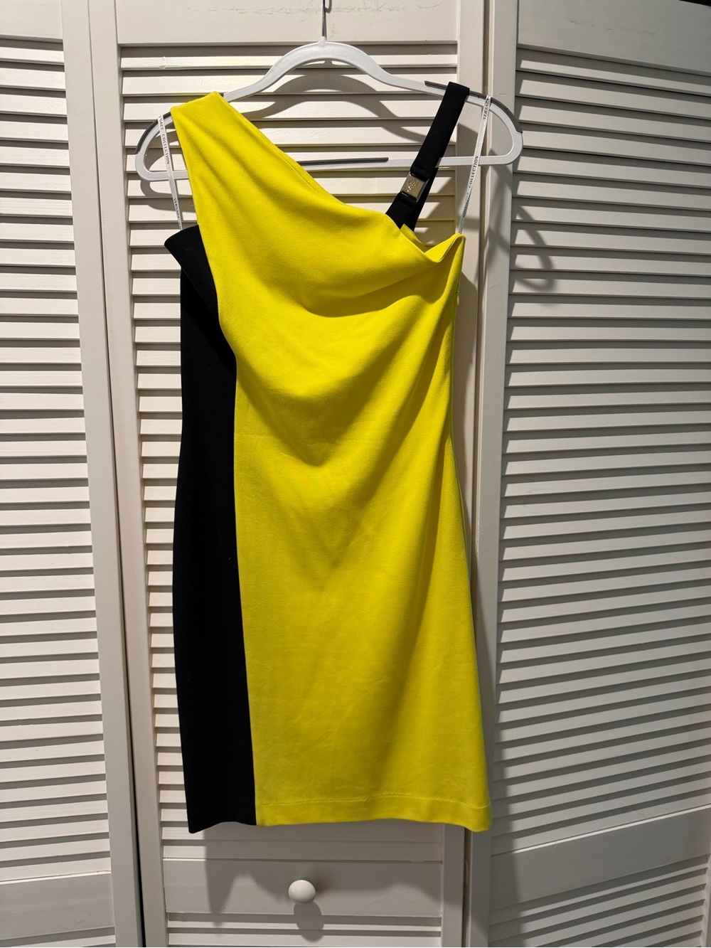 NWOT VERSACE COLLECTION
One-Shoulder Yellow and Black Colorblock Dress